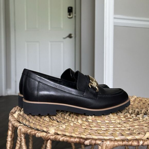 Kate Spade Black Flats with Sleek Design - Picture 3 of 11